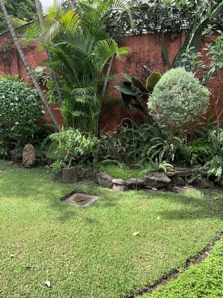 Hotel La Posada Del Angel San Salvador Esterno foto