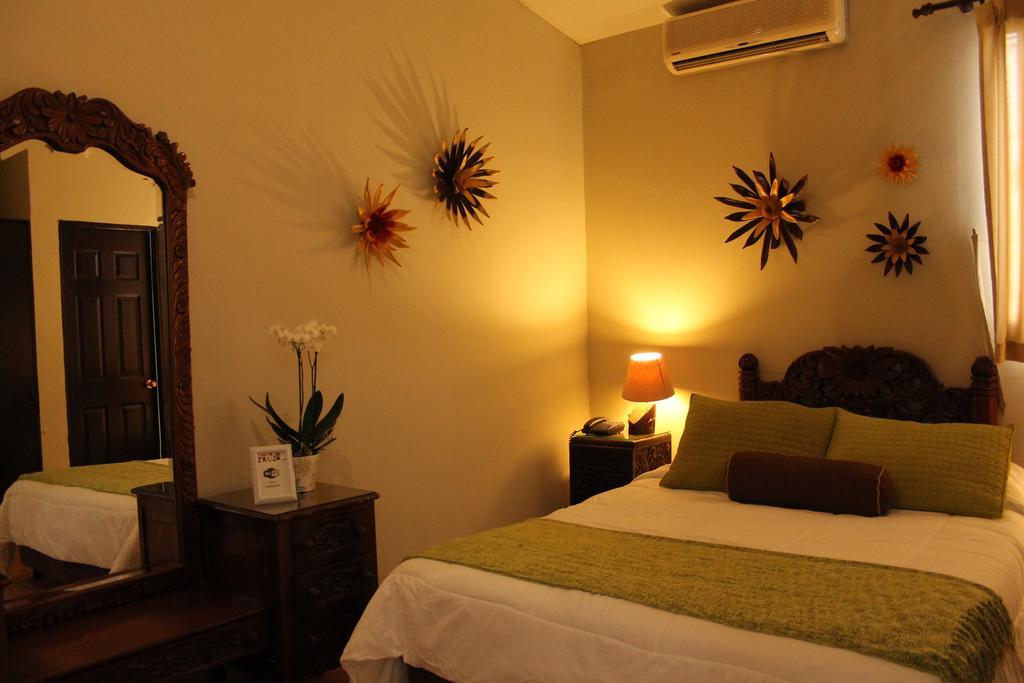 Hotel La Posada Del Angel San Salvador Esterno foto