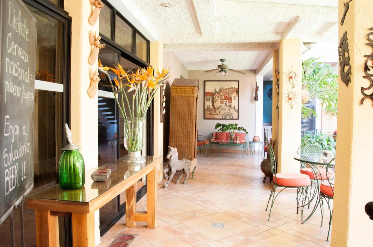 Hotel La Posada Del Angel San Salvador Esterno foto